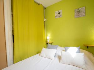 Apartment Les Mas de La Mer-6 by Interhome