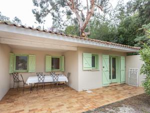 Apartment Cap Négre - Domaine de la Pinède-4 by Interhome