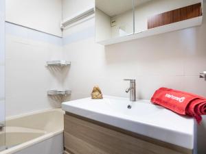 Apartment Serac S4 by Interhome