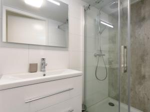 Holiday Home Ruisweg 56 by Interhome