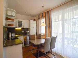 Dünenpark Binz - Komfortplus Ferienwohnung mit 1 Schlafzimmer und Balkon im Obergeschoss 089