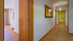 Magnificent 2BDR Apartment W AC & Pool - 2min from beach - by LovelyStay