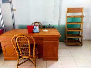 Ombai Guest House 27 Syariah Mitra RedDoorz