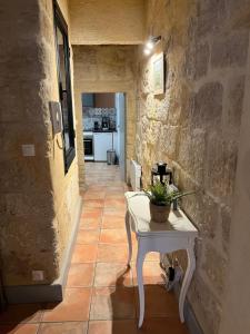 Appartements Maison de Roche-Uzes Centre Historique L' Ucetia : photos des chambres