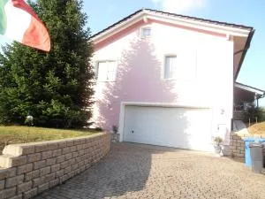 Schöne Moderne Wohnung - Atzenhausen