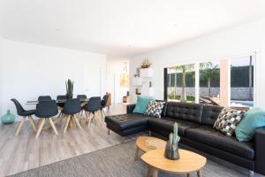 Home2Book Design Asian Sabina, Heated Pool & View