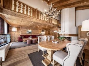 Deluxe Suite room in Burg Vital Resort
