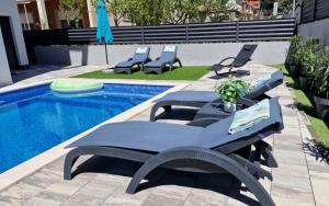 VILLA EMA KASTELA with private heated pool