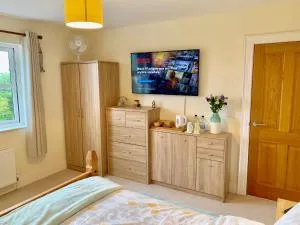 Sean and Janes - Clare Court - Carneatly