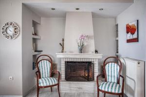 Antonella Home holiday apt with sea views
