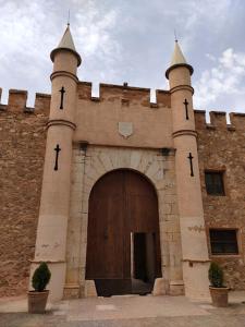 Masía de San Juan - Casas número 2 y 4, con piscina en masía fortificada