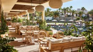 Chileno Bay Resort & Residences, Auberge Collection