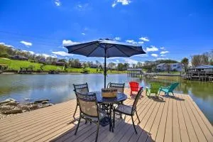 Lake House Haven Fire Pit, Boat Dock and More! - Huddle Mill