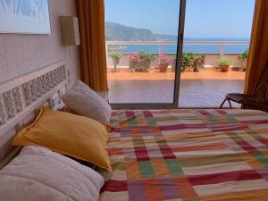 ⭑ Terrace + Sea views + Private Beach. What else? ⭑