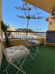 Estudio en los Cristianos. Ubicación ideal.