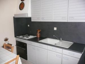 Holiday home near the beach, Ploudalmézeau