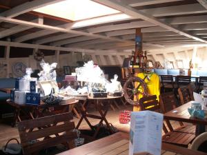 Maisons de vacances Holiday Home in Treompan near Sandy Beaches : photos des chambres