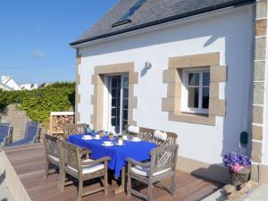 Maisons de vacances Inviting holiday home in Plogoff with fenced garden : photos des chambres