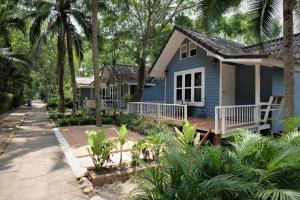 Young Coconut Garden Home Resort