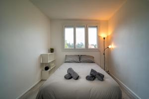 Appartements Appartement tout equipe parking balcon 2 chambres : photos des chambres