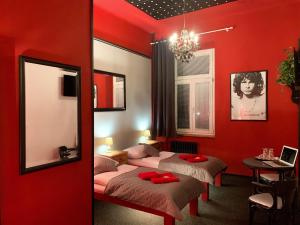 Twin Room room in Hotel Cade