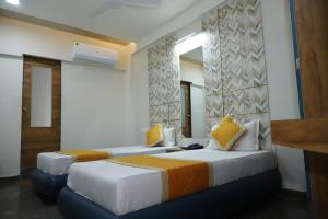 Hotel Dolphin Residency