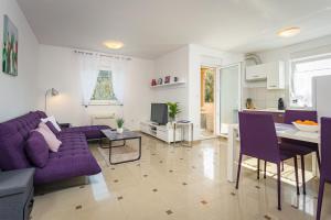 Seaside Apartment Lara