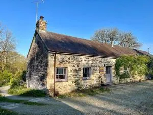 The Rose Barn, Ysgubor y Rhosyn - Rhyd Owen