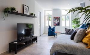 MaxBnb - CLIMATISÉ - Grand Studio 37m2 & terrasse 30m2 - Est