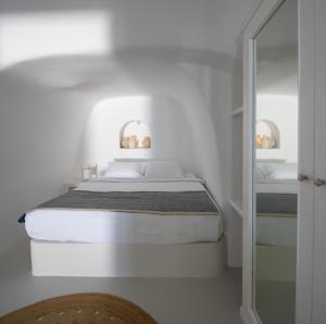 Lathouri Cave Villa