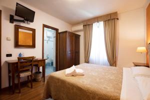 Budget Double Room room in Hotel Arcobaleno