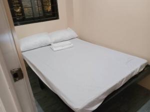 RedDoorz @ JJ & KAYE APARTMENT