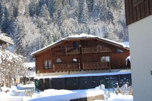 Chalets La Ferme d'Henriette, a Samoens : photos des chambres