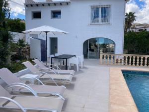 Villa mit privatem Pool 10 Minuten vom Strand mit kostenlosen WiFi