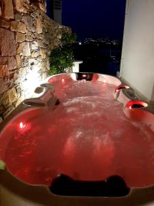 Blue View Villa Apartment #3 With Jacuzzi