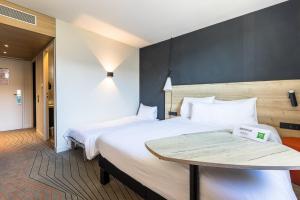 Hotels Ibis Styles Crolles Grenoble A41 : Chambre Triple