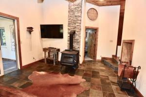 Bearadise by Casago McCall - Donerightmanagement