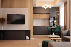 BEAUTIFUL AND STYLISH 2 BEDROOM APARTMENT in the City Center and in the Pedestrian Zone