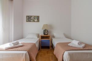 Nice 2bedroom apartment in Pagkrati