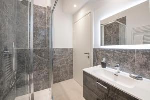 One-Bedroom Apartment - Corso Magenta 62