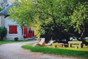 Gîte de lorangerie du château de Jallanges- 11 personnes