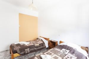 #10 Despina Studios Kastanies Raxes Ikaria