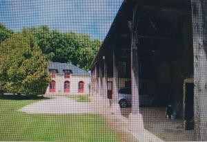 Gîte de lorangerie du château de Jallanges- 11 personnes