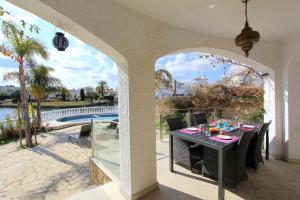 LEON INMO Villa Flamenco- 10044