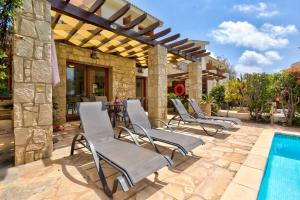 2 bedroom Villa Destu with private pool and golf views, Aphrodite Hills Resort