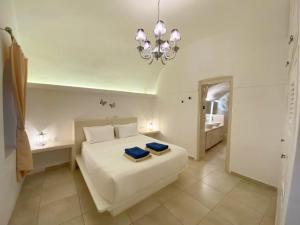 Sunset View Villa Santorini - with Outdoor Jacuzzi