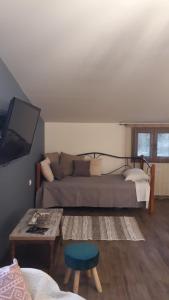 Alexander Suite Home