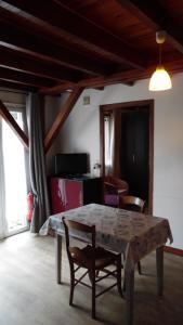 Appartements LES GITES D'AVEZE : photos des chambres