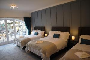 Deluxe Family Room room in The Lodge Accommodation
