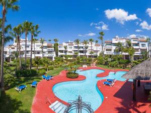 VACATION MARBELLA I Jardines de Ventura del Mar, Walk to Puerto Banus Marina, A minute from the beach, Groundfloor, Family Friendly and Pool